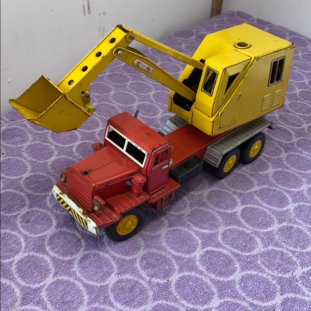 Vintage stamped steel toy crane truck Cragstan